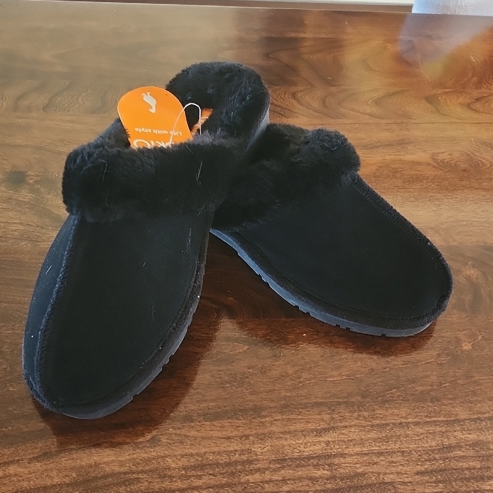 Sporto Black Faux-Fur Women's Slip-On Slippers